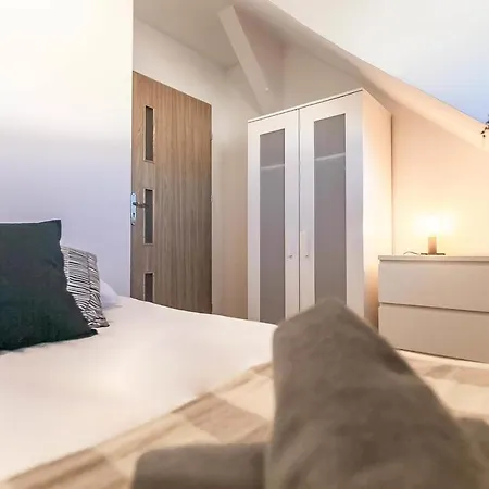 Duzy Apartament W Centrum - Niepodleglosci 786 Apartman *